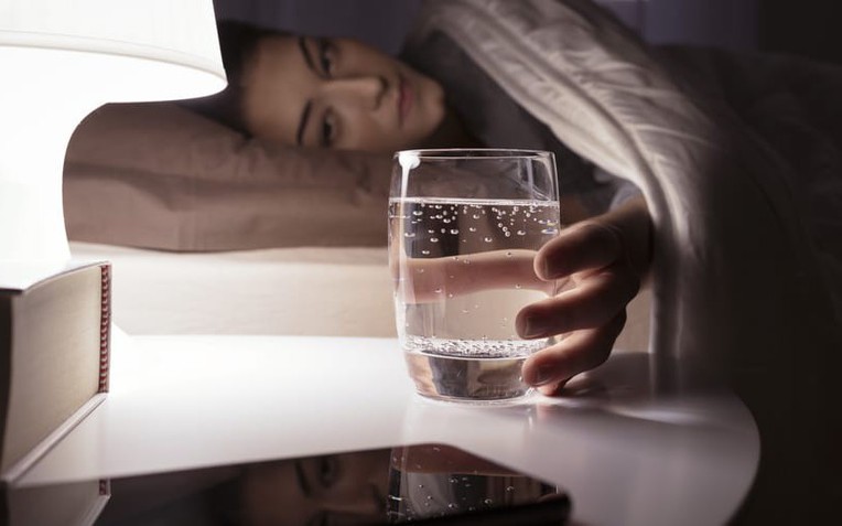 Tại sao vị của nước lọc vào lúc 3 giờ sáng lại khác hoàn toàn với mọi thời điểm trong ngày?