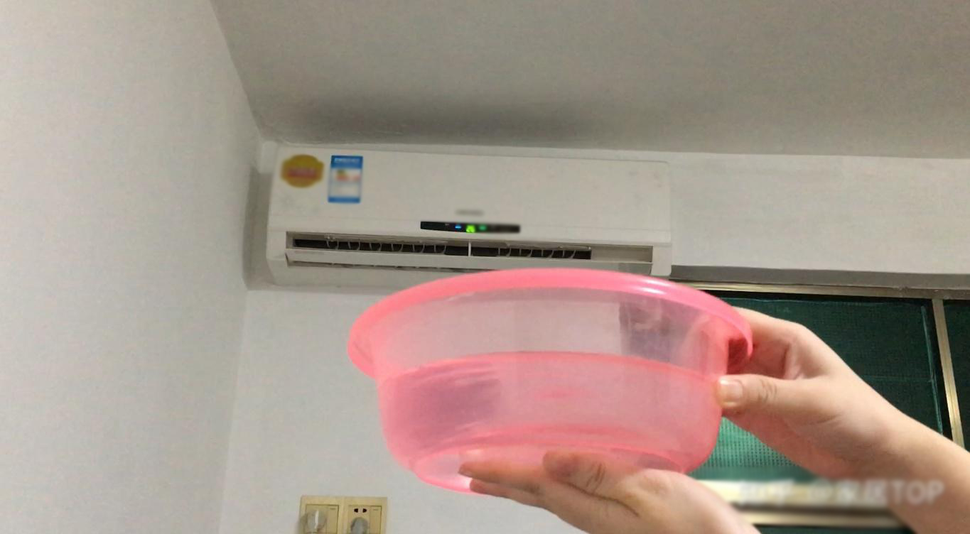 Có nên đặt 1 chậu nước trong phòng khi ngủ với điều hòa? Bác sĩ hô hấp tiết lộ 3 sự thật gây sốc