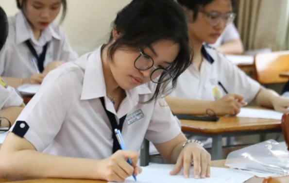 Top trường công lập có điểm chuẩn THẤP NHẤT Hà Nội: Có nơi chỉ 2,8 điểm/môn đã đỗ