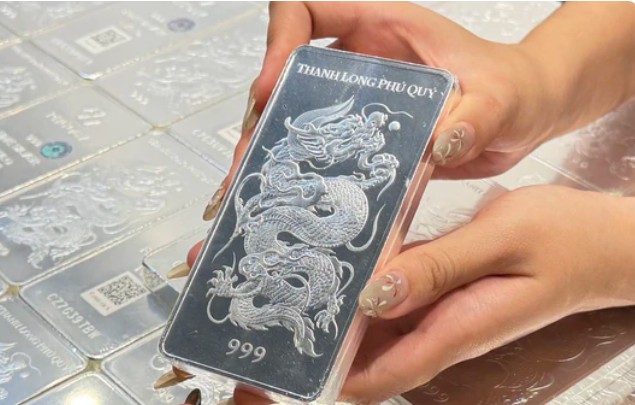 Một tuần sóng gió của giá vàng, bạc