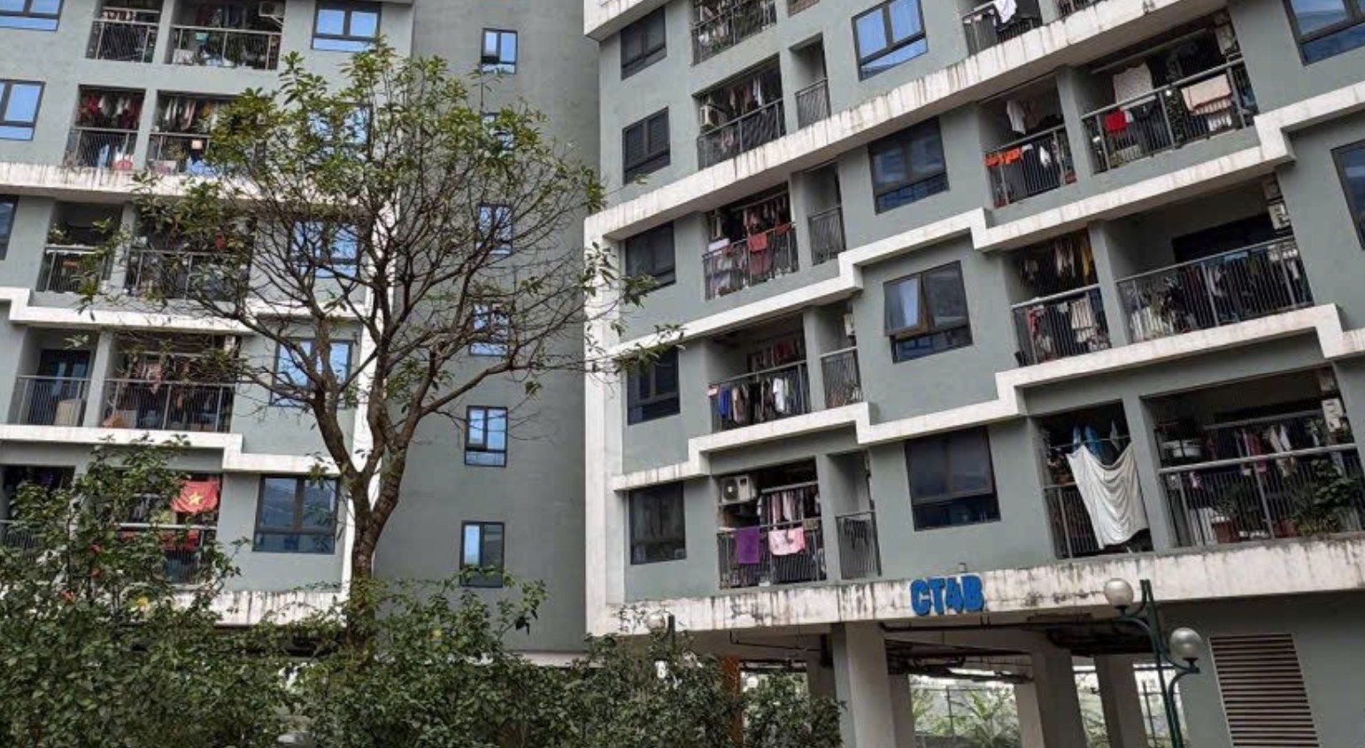 Không có bảng lương đủ liên tiếp 12 tháng, có được mua nhà ở xã hội không?