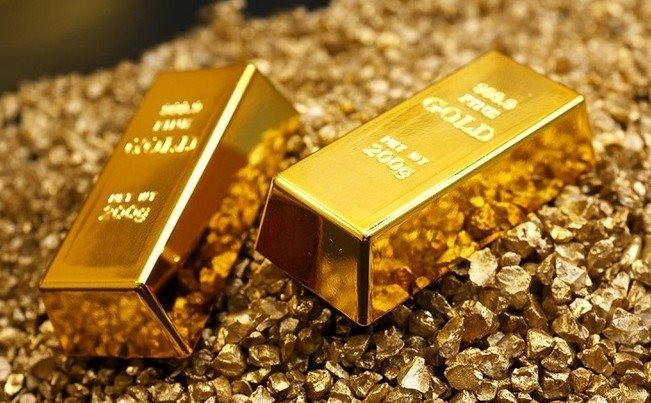 Giá vàng tăng hơn 7% trong một tuần, nhà đầu tư nín thở chờ dữ liệu quan trọng